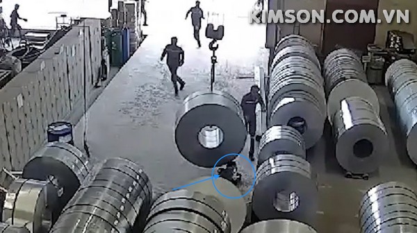 Mason factory steel coil accident Video 2012